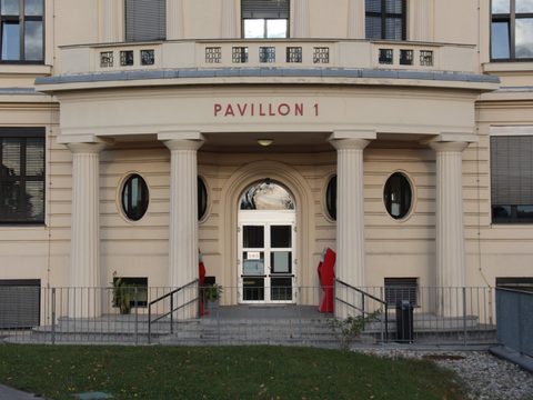 Pavilion 1 entrance of Hanusch hospital in Vienna