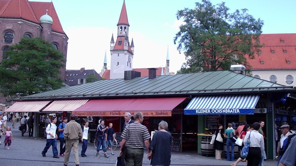 Market stalls at the Viktualienmarkt in Munich