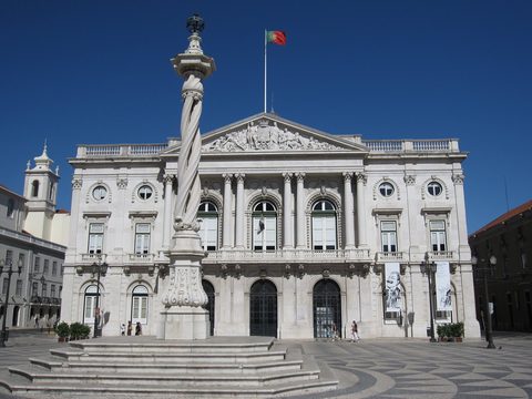 Lisbon City Hall and its square with the stone pillory