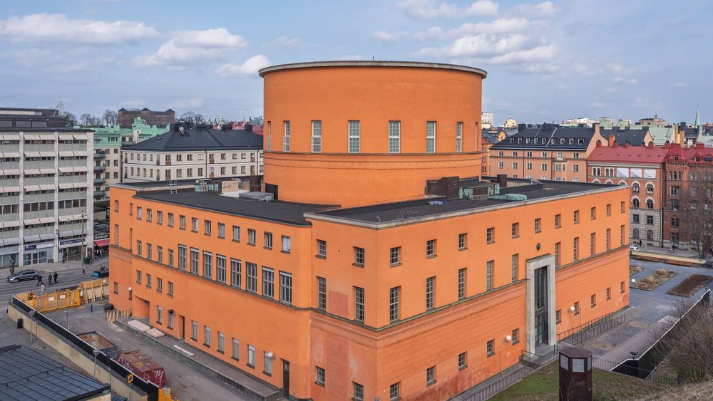 The round Stockholm City Library building by Gunnar Asplund