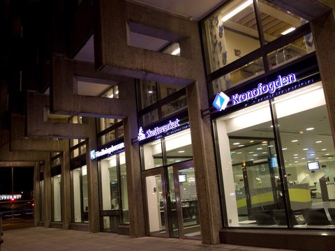 Skatteverket service office in Gothenburg at night